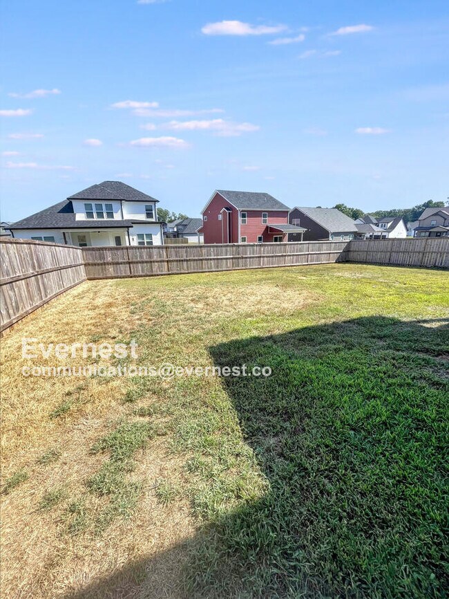 Building Photo - 809 Marksman Ct