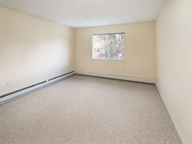 Building Photo - 16955 Toronto Ave SE