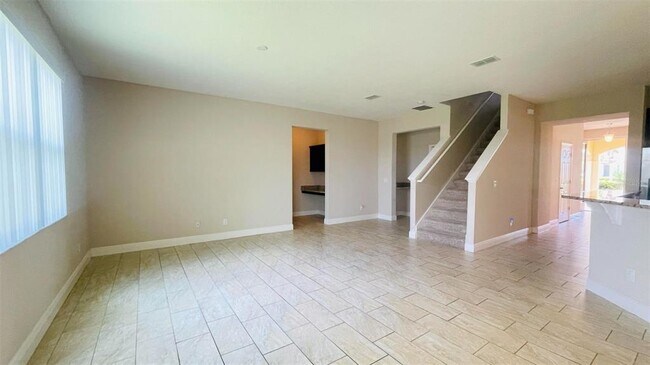Building Photo - 1033 Vinsetta Cir