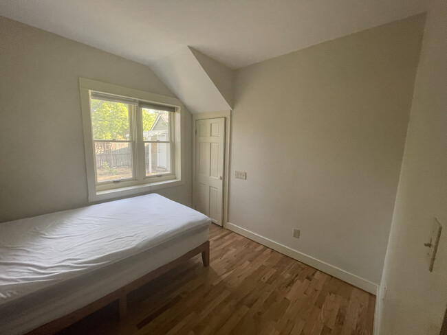 Unit A Bedroom - 1544 9th St