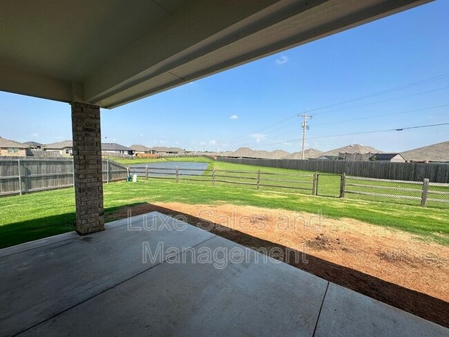 Building Photo - 15749 Potomac Dr