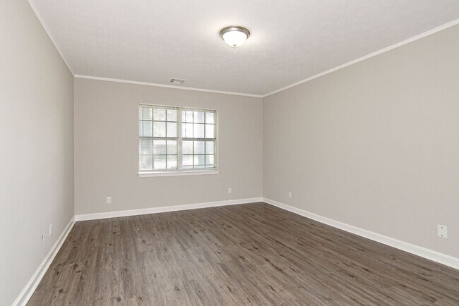 Building Photo - 4228 Johnstown Dr