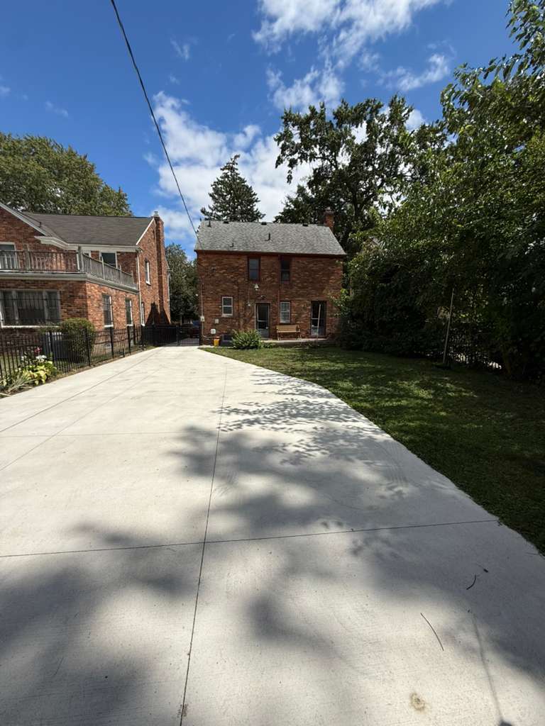 Building Photo - 20435 Picadilly Rd