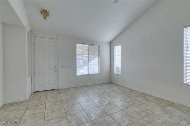 Building Photo - 2832 Glistening Grove Ave