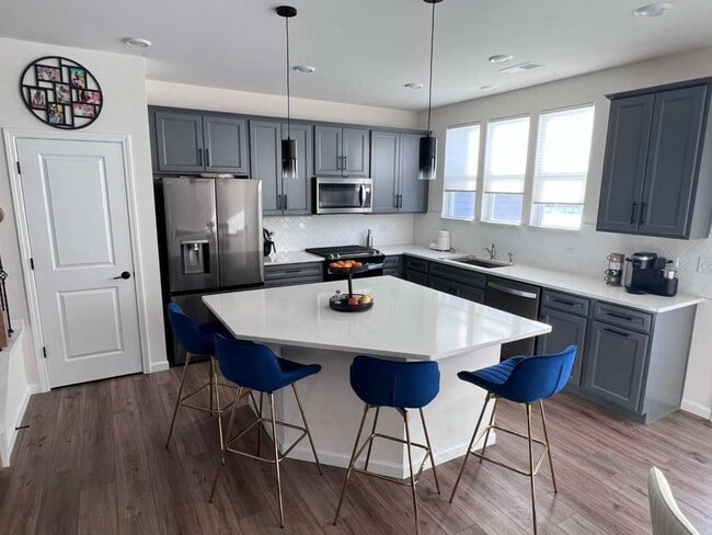 Building Photo - 24453 W Kroll Dr