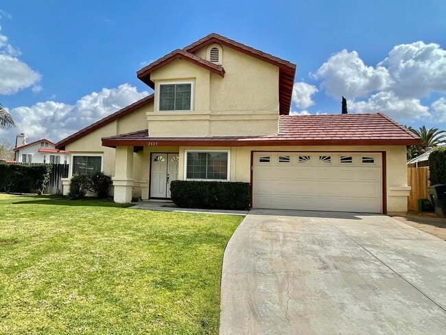 Exterior - 2823 Bragg St