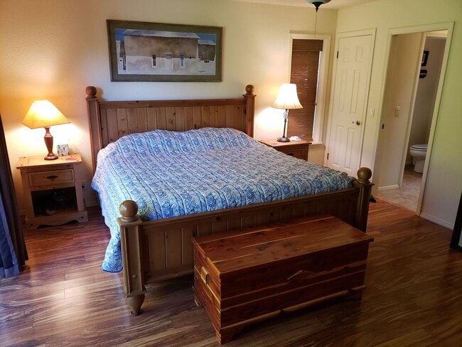 Building Photo - Gorgeous Views and a backyard oasis at this Fully Furnished Beauty!