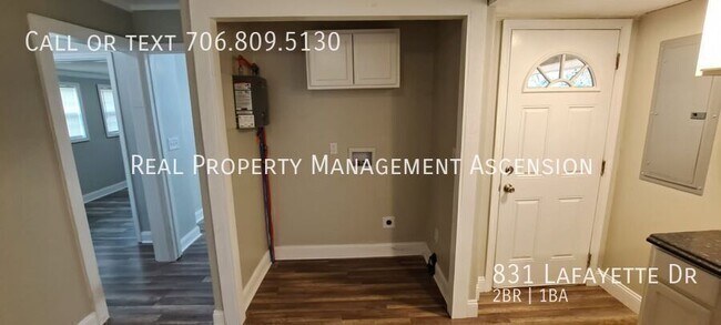 Building Photo - 831 Lafayette Dr