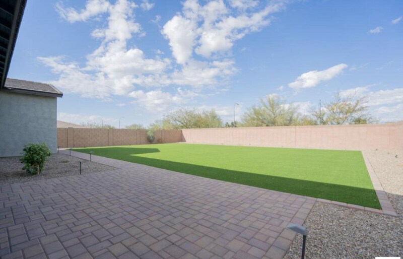 Building Photo - 3418 E Valencia Dr