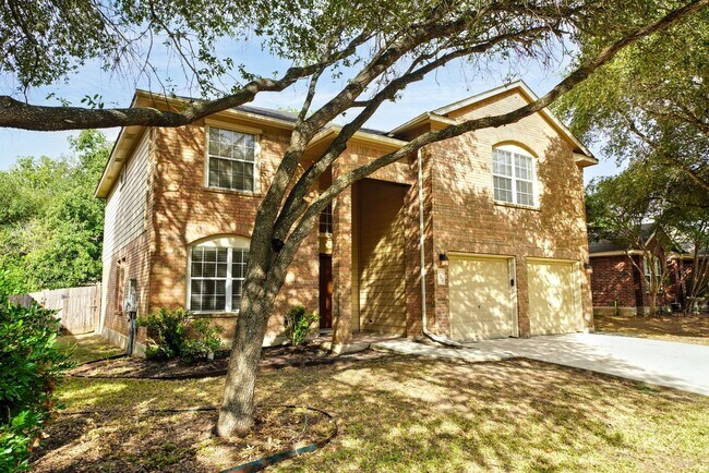 Building Photo - Beautiful Rental now available in Thistle Creek (Schertz) - 5 Bedrooms! Realtor Commission: $750