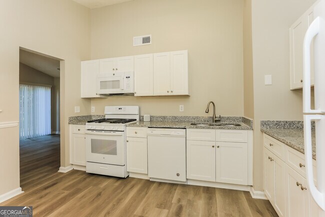 Building Photo - 1061 Brandon Hill Way