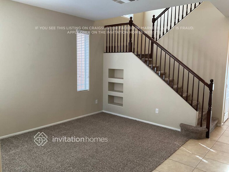 Building Photo - 10749 Drake Ridge Ave
