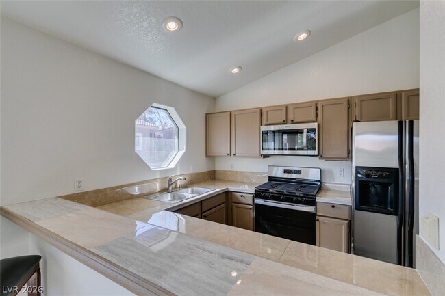 Building Photo - 5054 S Rainbow Blvd