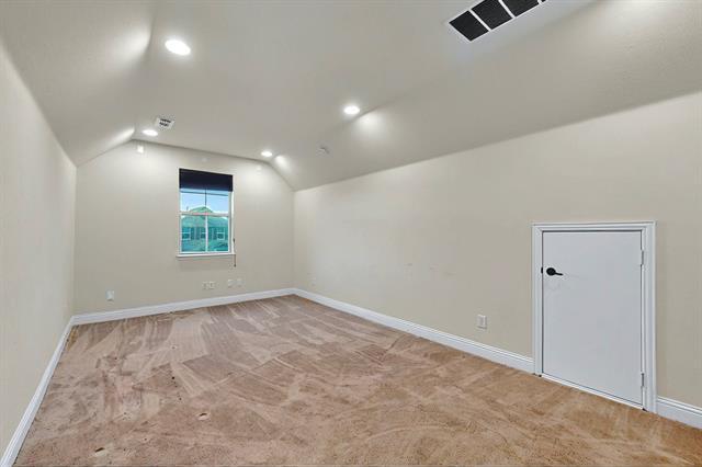 Building Photo - 2633 Sunstar Dr