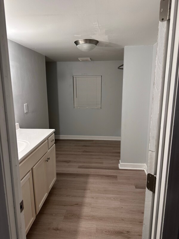 Building Photo - 546 Burnett Dr