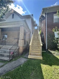 Building Photo - 377 Lawson Ave