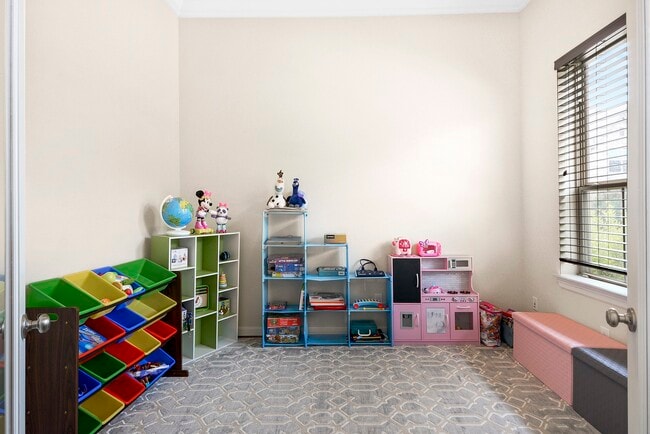 Building Photo - 13204 Leighton Gardens Dr
