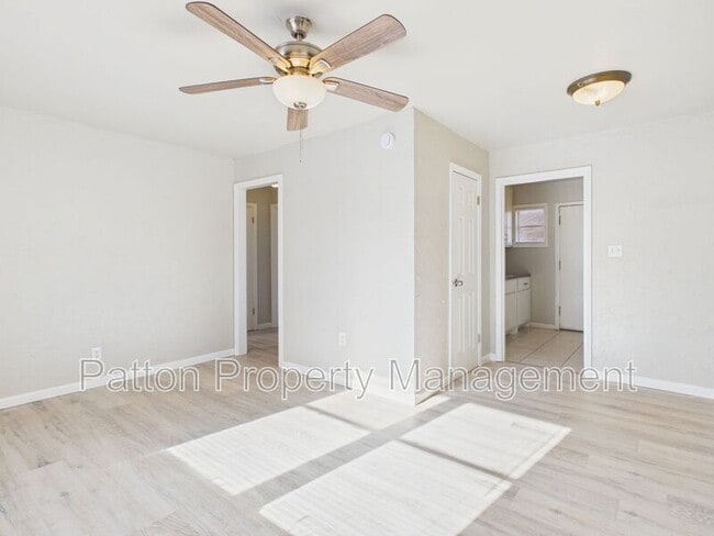 Building Photo - 3004 Westhaven Dr