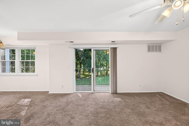 Building Photo - 107 Donzen Dr