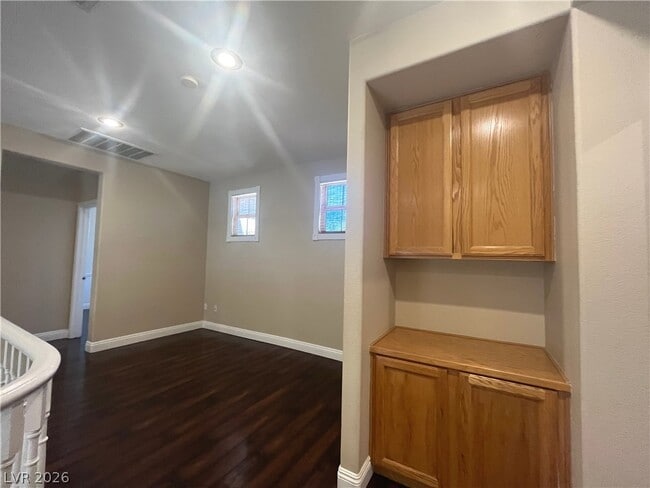 Building Photo - 1809 Snow Spring Ln