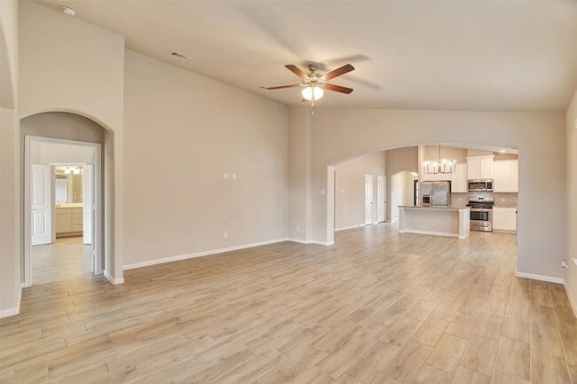 Building Photo - 388 Kendall Crest Dr