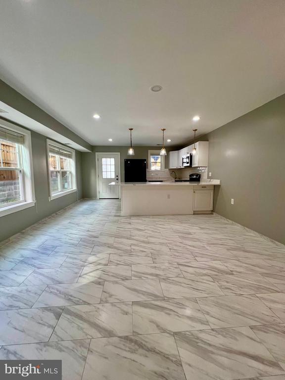 Building Photo - 620 Notabene Dr