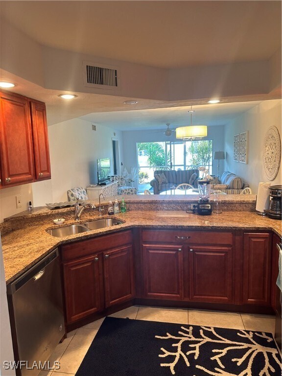 Building Photo - 1950 W Crown Pointe Blvd