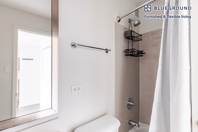 Building Photo - 903 S Ashland Ave