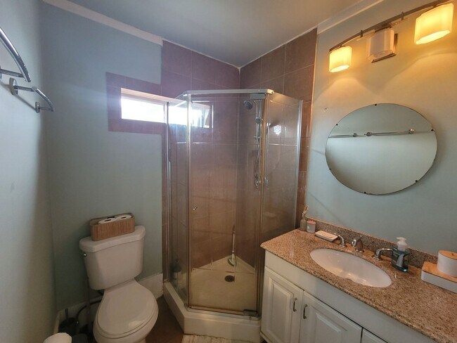 Building Photo - 1623 Avenue N 1/2