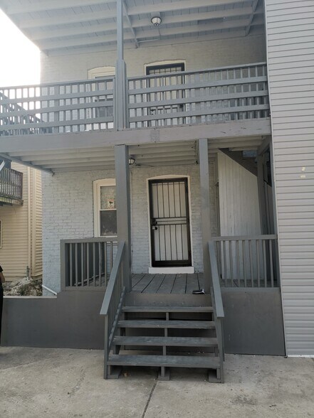 Building Photo - 1665 Buena Vista Ave