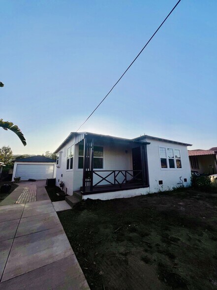 Building Photo - 339 S Chandler Ave