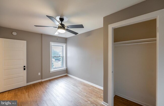 Building Photo - 220 Railroad Ave