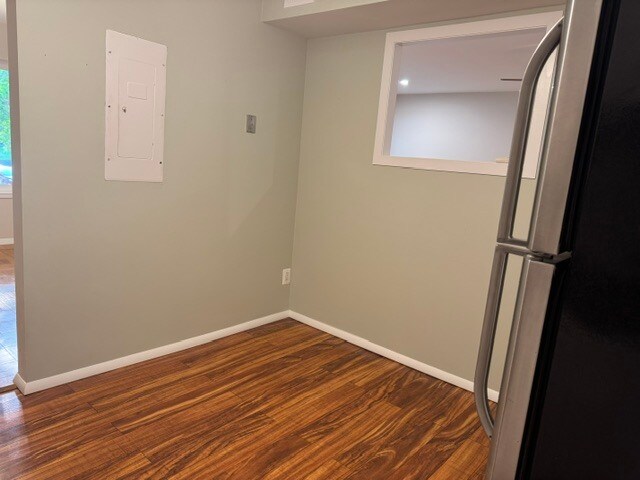 Building Photo - 5817 Edson Ln