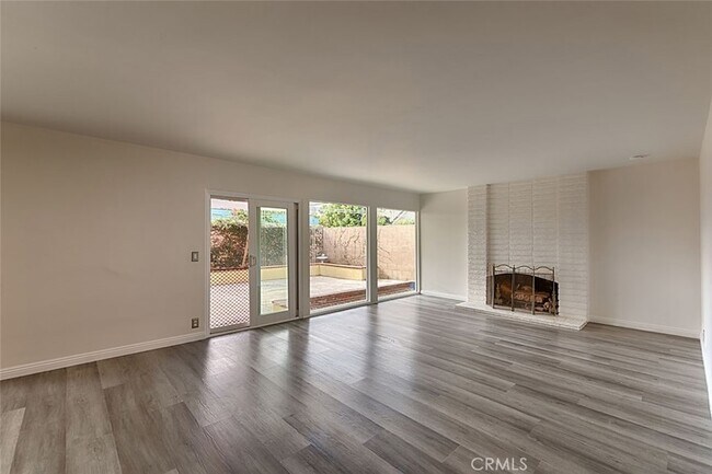 Building Photo - 3932 S Finisterre Dr