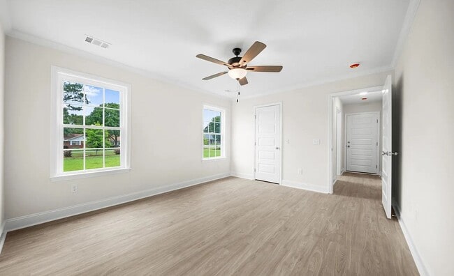 Building Photo - 102 Enclave Ct