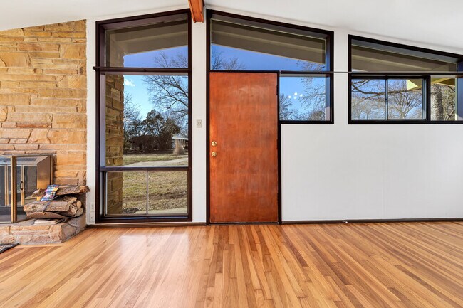 Building Photo - 1039 Coffey Ct