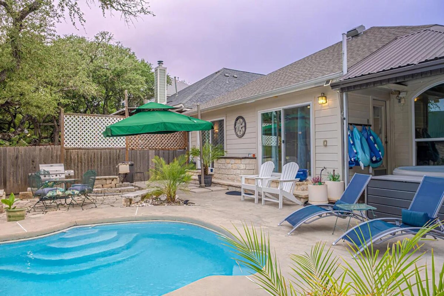 Building Photo - 10313 Snapdragon Dr