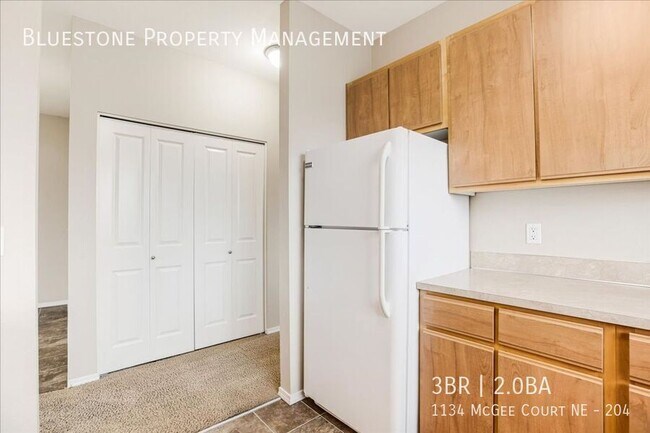 Building Photo - 1134 Mcgee Ct NE