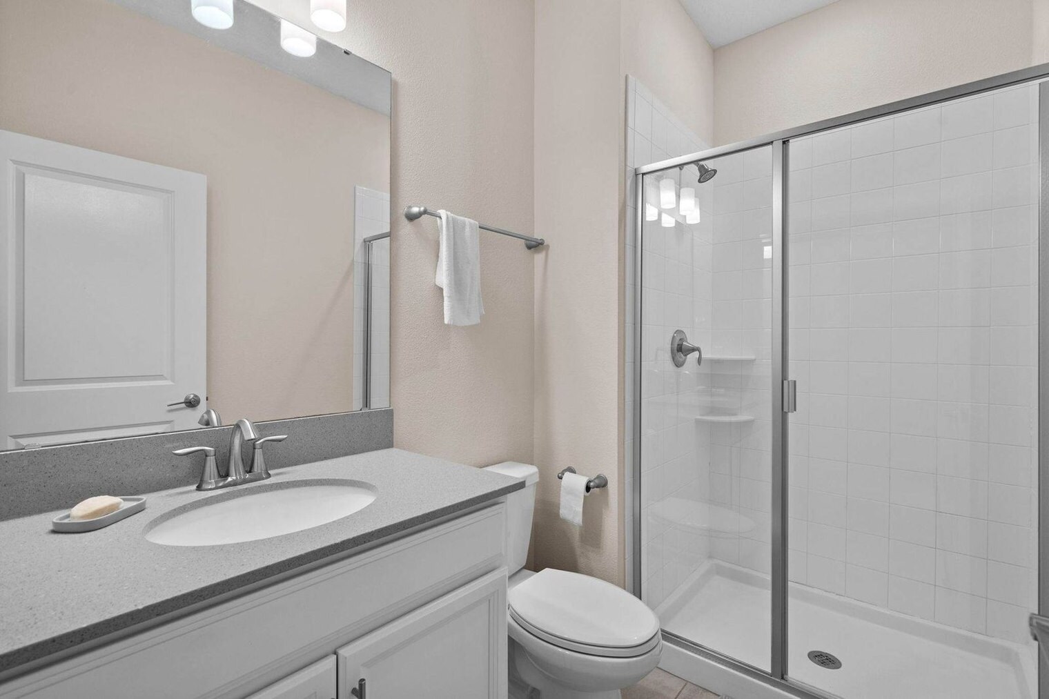 Building Photo - 810 Pebble Beach Dr