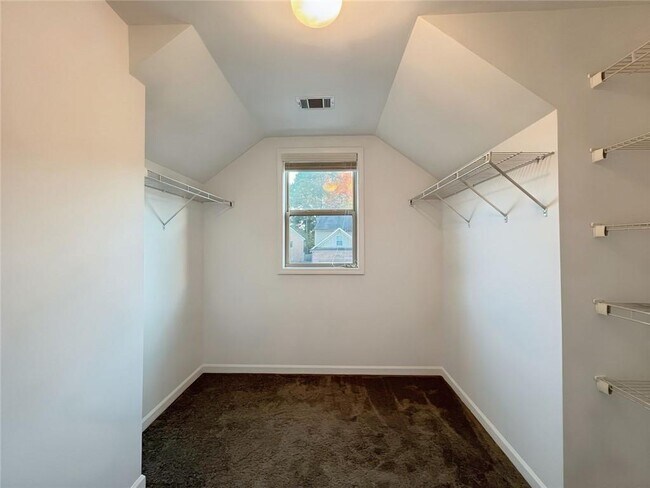 Building Photo - 2416 Peach Shoals Cir