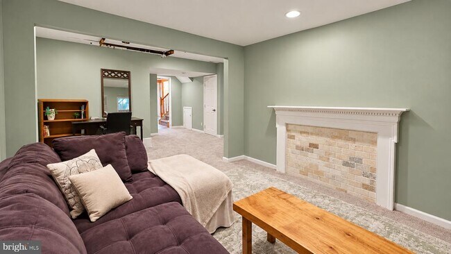 Building Photo - 410 Terrace Dr