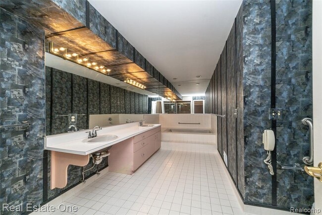 Building Photo - 37412 Legends Trail Dr