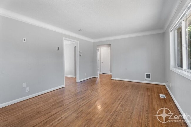 Building Photo - 4207 NE 59th Ave