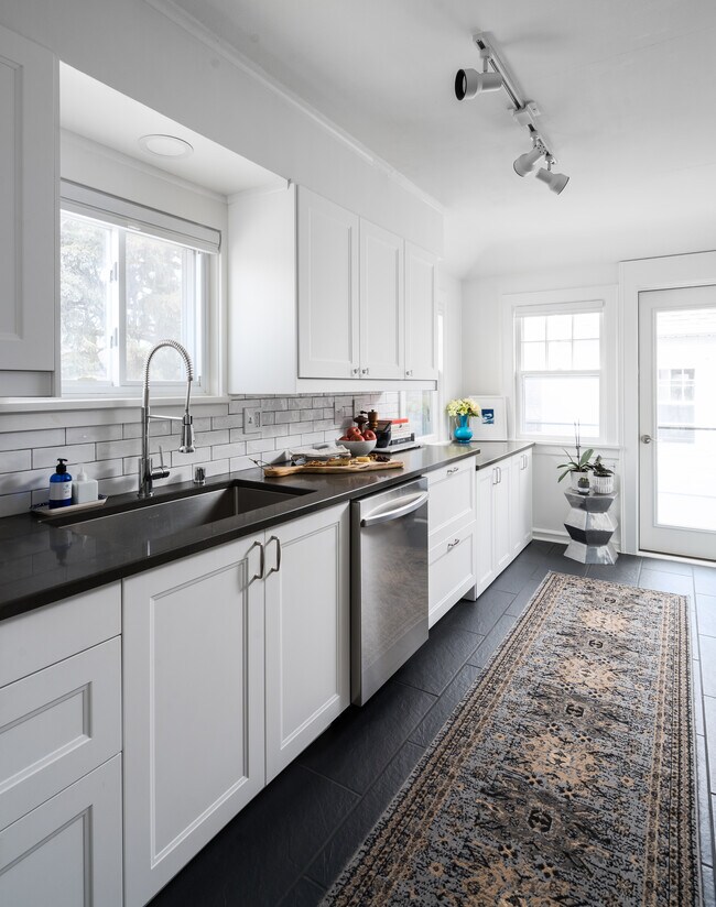 Fully renovated chef's kitchen - 4479 N Woodburn St