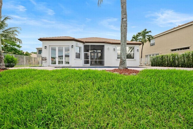 Building Photo - 5168 SW 157th Ave