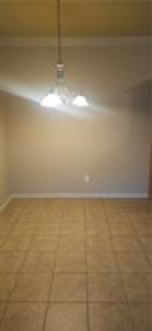 Building Photo - 193-195 S Pinyon Point