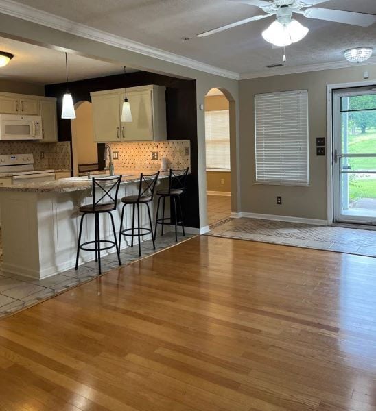 Building Photo - 3 bdrm/2 ba coming soon, close to downtown
