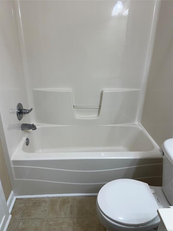 Building Photo - 8213 Dison Dr