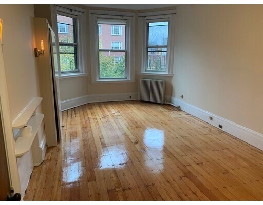 Building Photo - 291 Beacon St