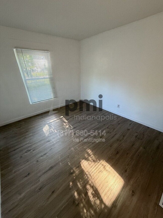 Building Photo - 1324 Brandt Dr